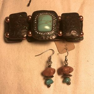 Faux turquoise and bronze bracelet and earring set.